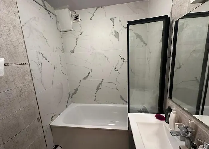 Dortoir Mixte De 5 Lits De 13M2 * Le Kremlin-Bicêtre